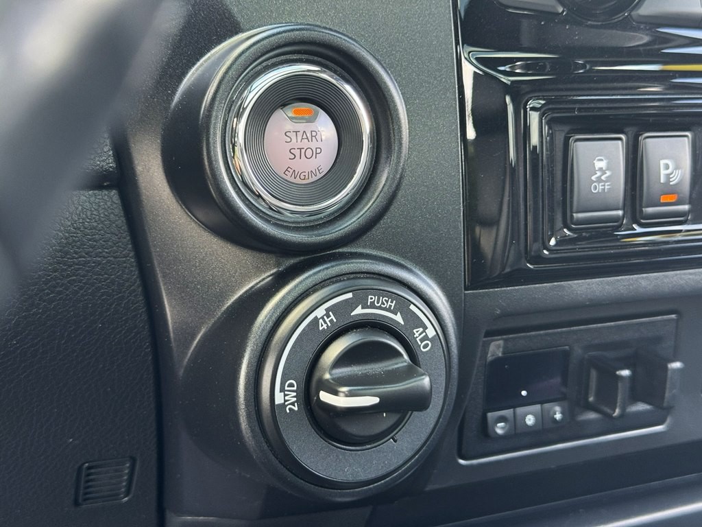 2023 Nissan Titan Image 19