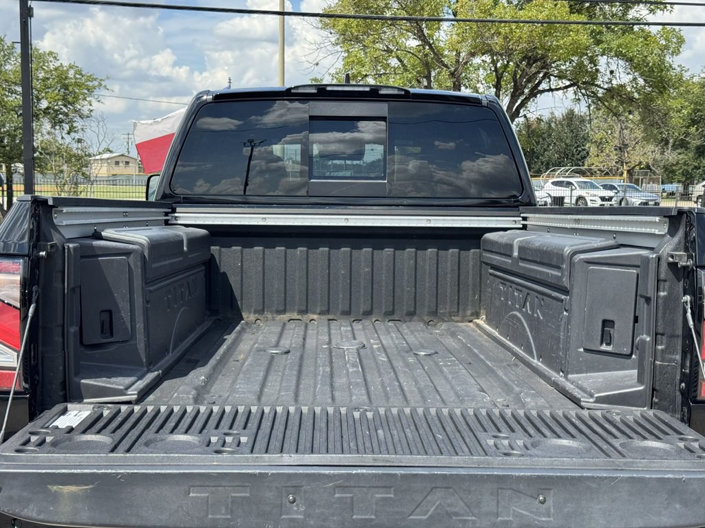 2023 Nissan Titan Image 31