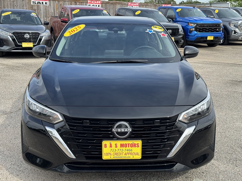 2025 Nissan Sentra Image 2