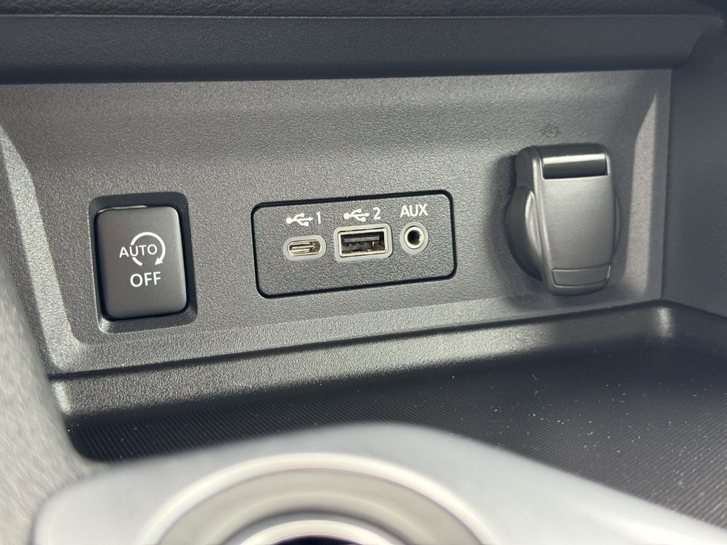 2025 Nissan Sentra Image 18