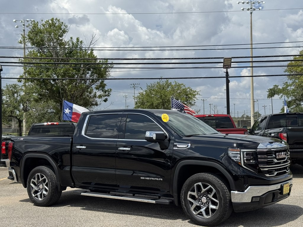 2025 GMC Sierra Image 3