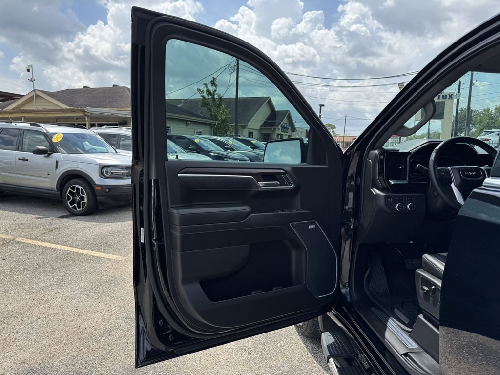 2025 GMC Sierra Image 5