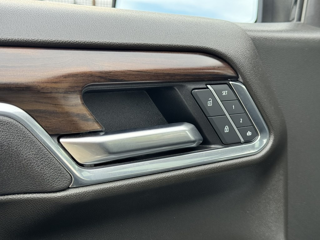 2025 GMC Sierra Image 6