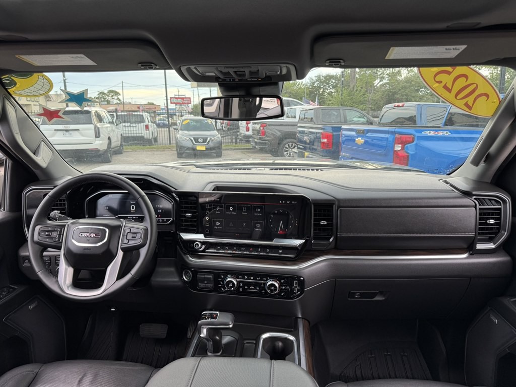 2025 GMC Sierra Image 15