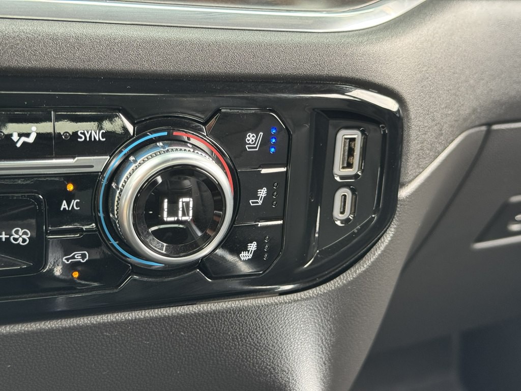 2025 GMC Sierra Image 19