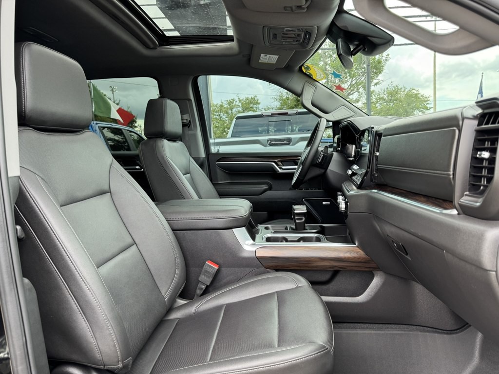 2025 GMC Sierra Image 22