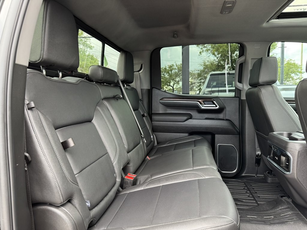 2025 GMC Sierra Image 23