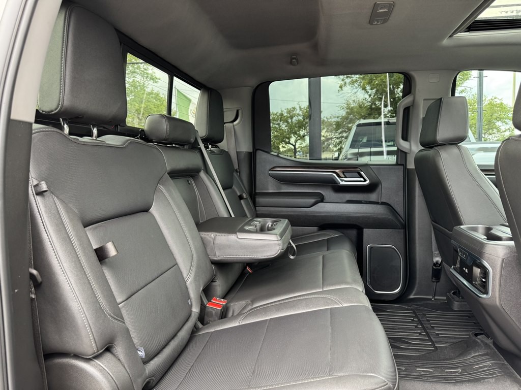2025 GMC Sierra Image 25