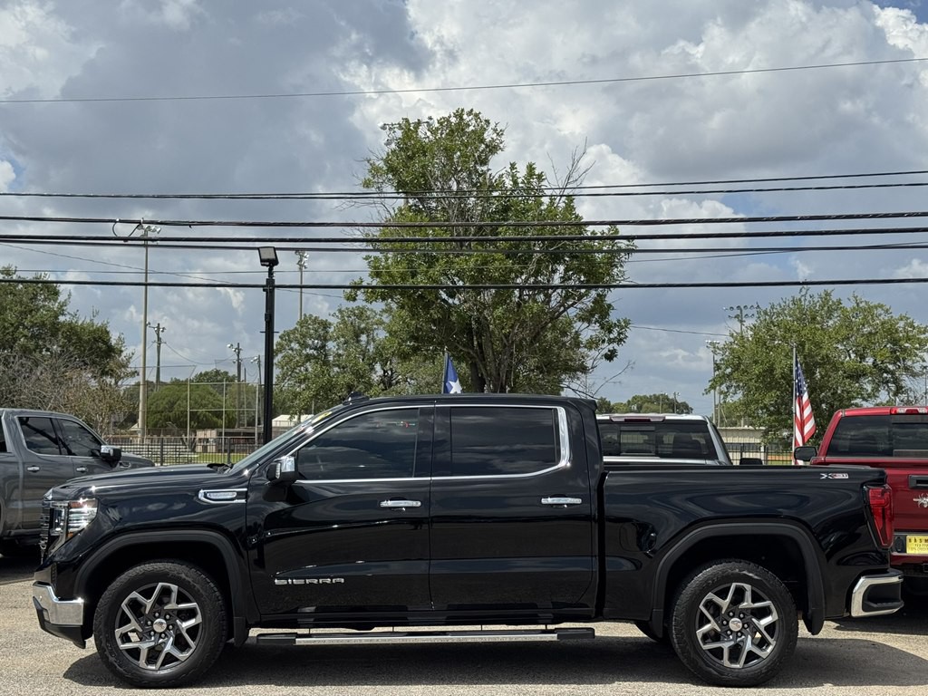 2025 GMC Sierra Image 30