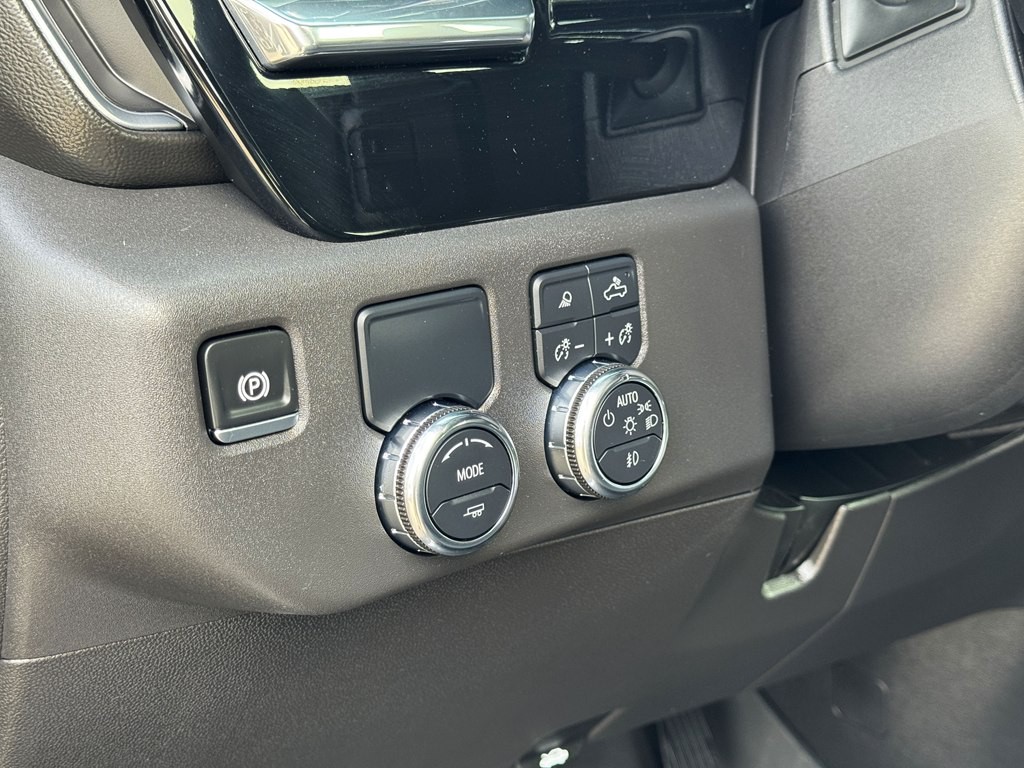 2025 GMC Sierra Image 11