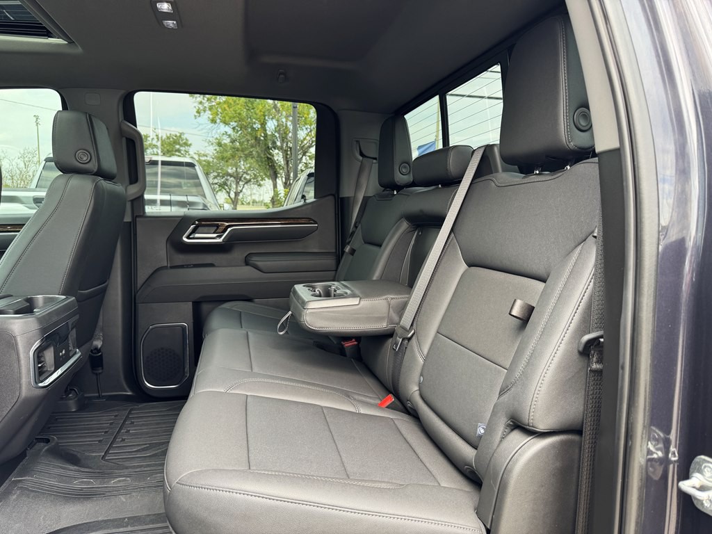 2025 GMC Sierra Image 23