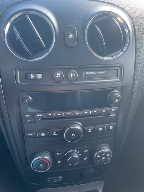 2011 Chevrolet HHR Image 9