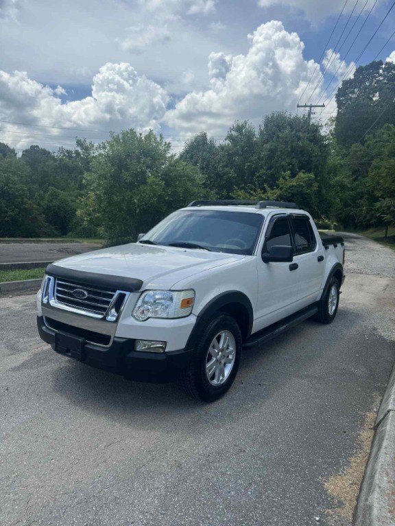 2008 Ford Explorer Image 1