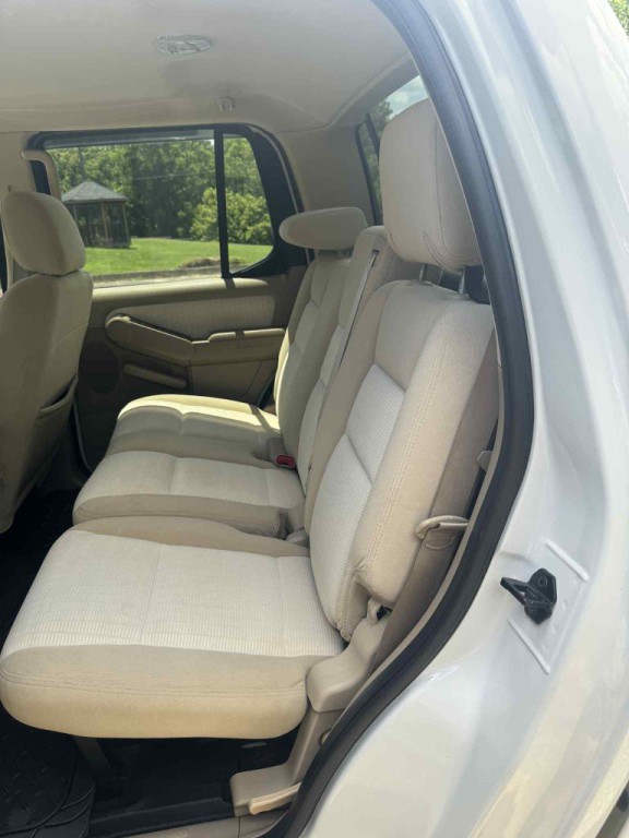 2008 Ford Explorer Image 7
