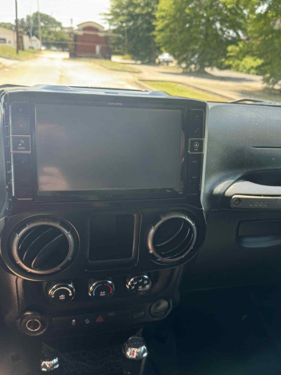 2016 Jeep Wrangler Unlimited Image 11