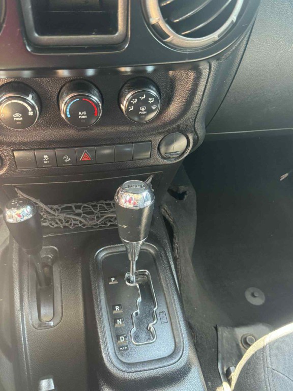 2016 Jeep Wrangler Unlimited Image 12