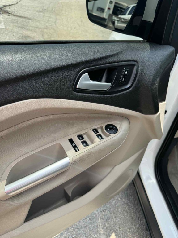 2013 Ford Escape Image 8