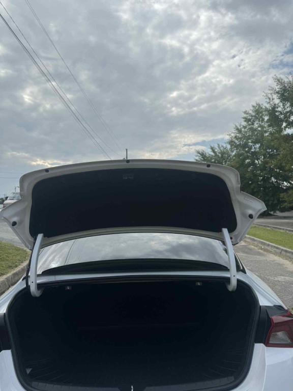 2021 Kia K5 Image 6