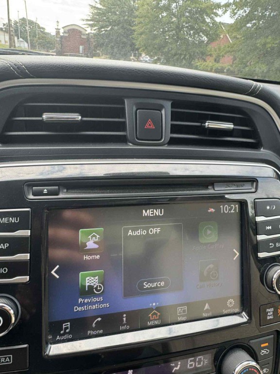 2017 Nissan Maxima Image 18