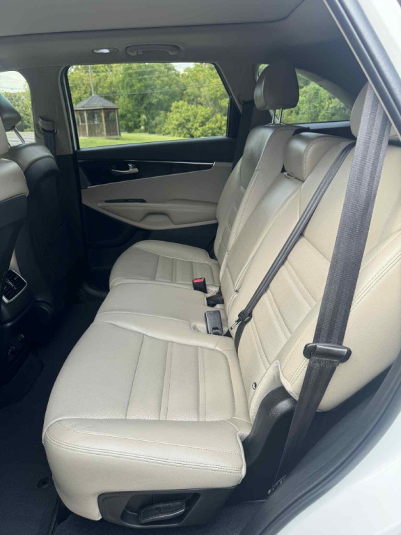 2020 Kia Sorento Image 8