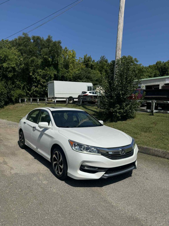 2016 Honda Accord Image 2