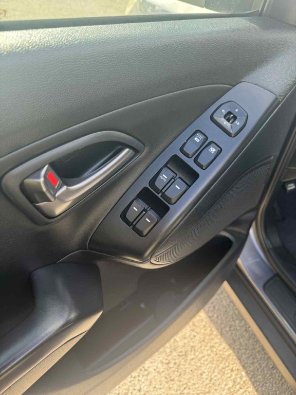 2015 Hyundai Tucson Image 9