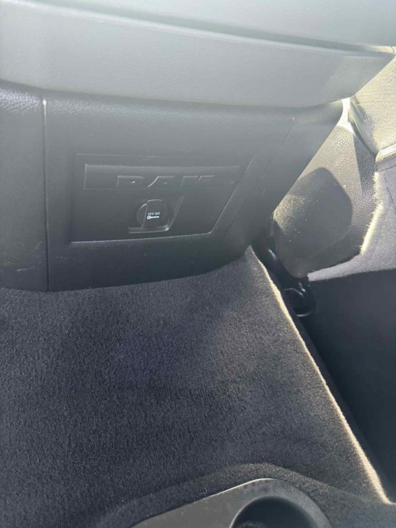 2015 RAM 1500 Image 8