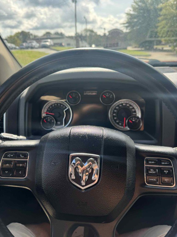 2015 RAM 1500 Image 10