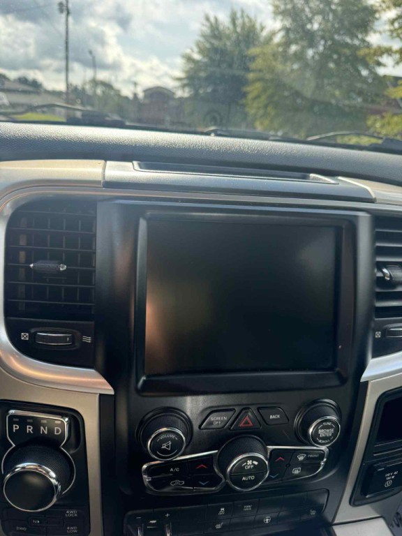 2015 RAM 1500 Image 11