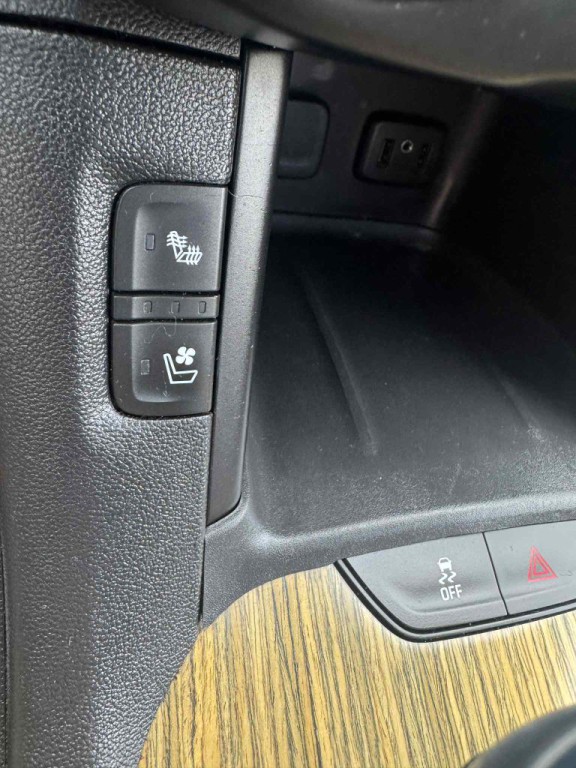 2019 GMC Acadia Image 17