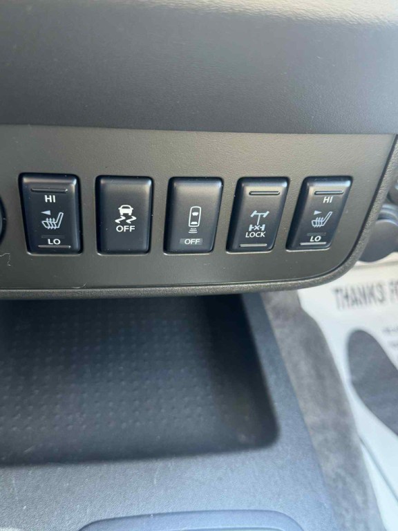 2018 Nissan Frontier Image 16