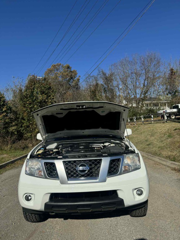 2018 Nissan Frontier Image 17