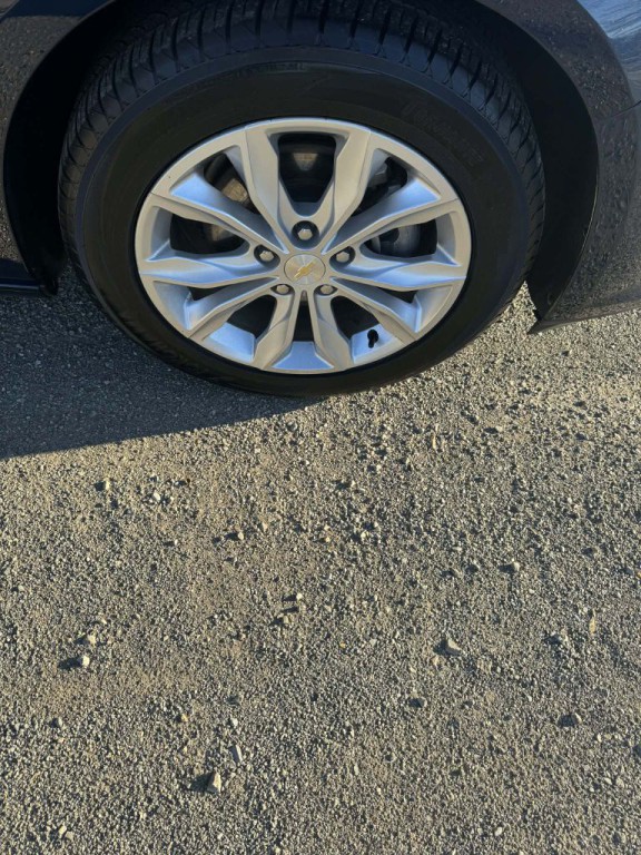 2022 Chevrolet Malibu Image 4