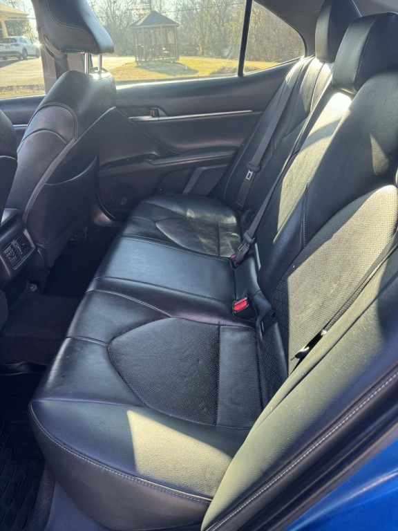 2019 Toyota Camry Image 7