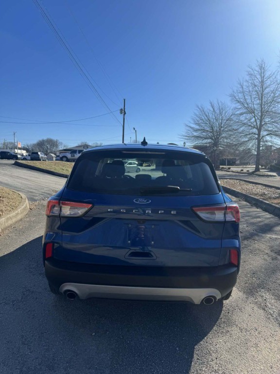 2022 Ford Escape Image 5