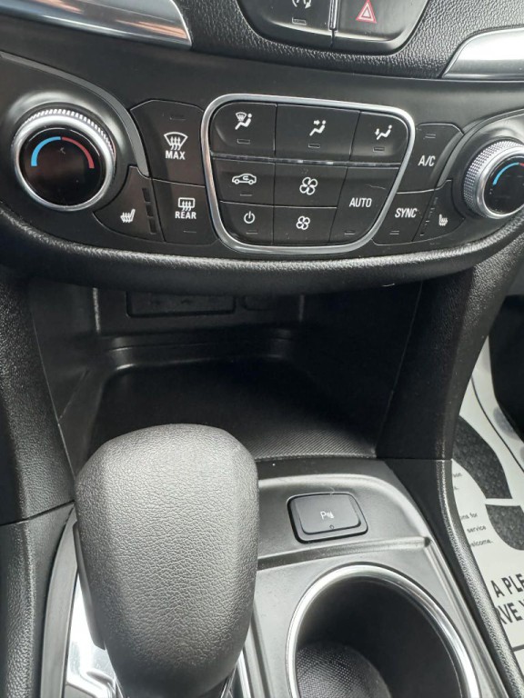 2022 Chevrolet Equinox Image 15