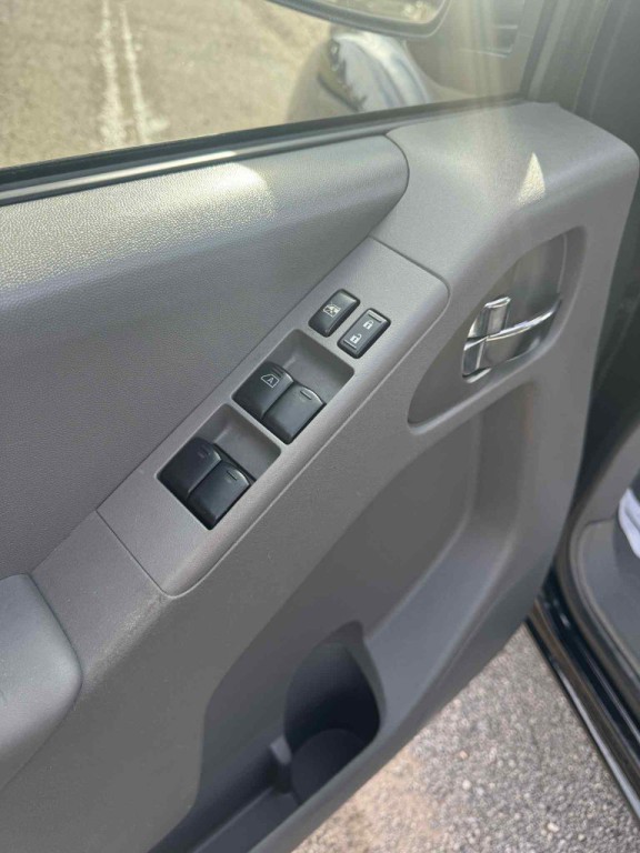 2021 Nissan Frontier Image 11