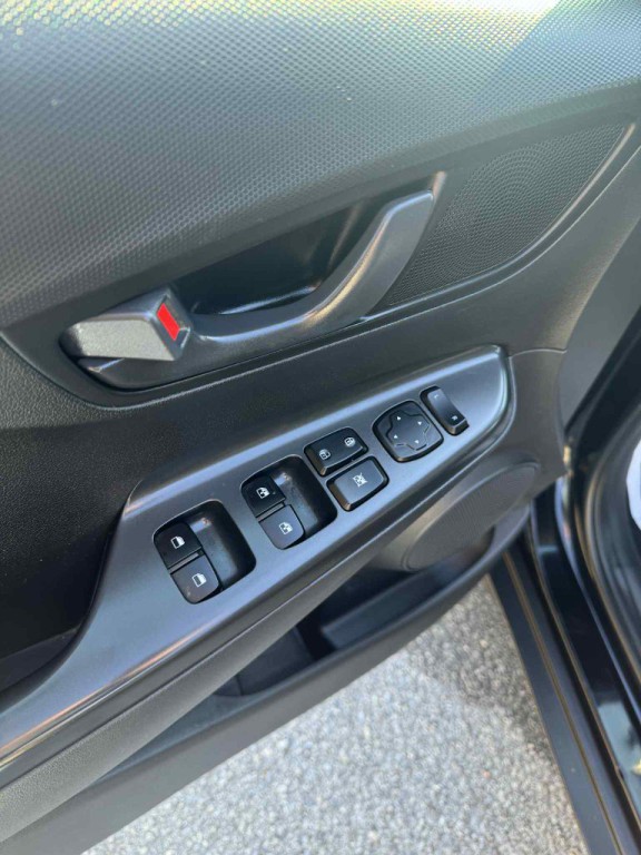 2023 Hyundai Kona Image 9