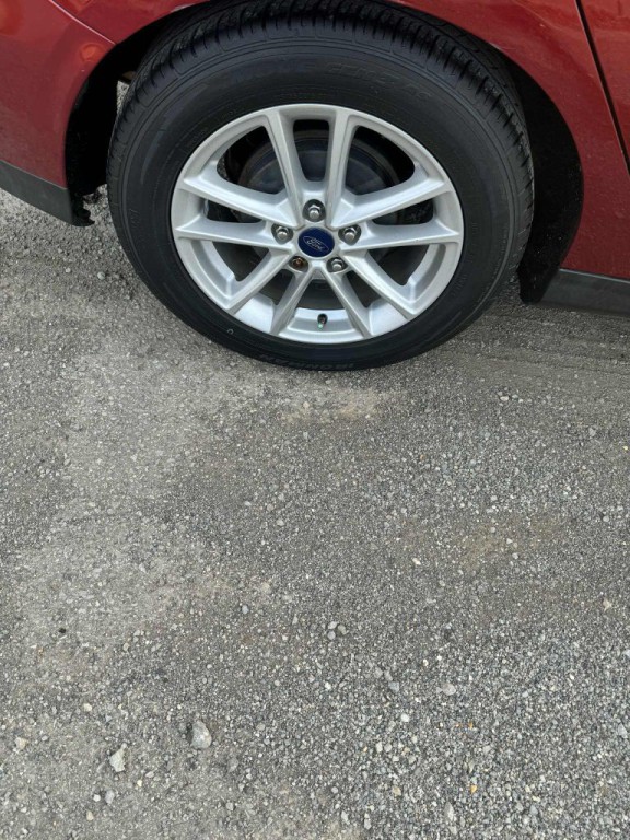 2016 Ford Focus Image 4