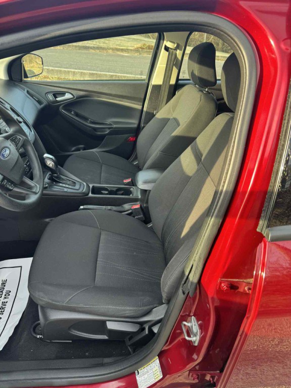 2016 Ford Focus Image 7