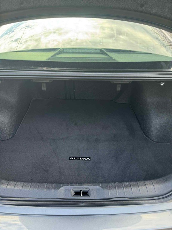 2022 Nissan Altima Image 5