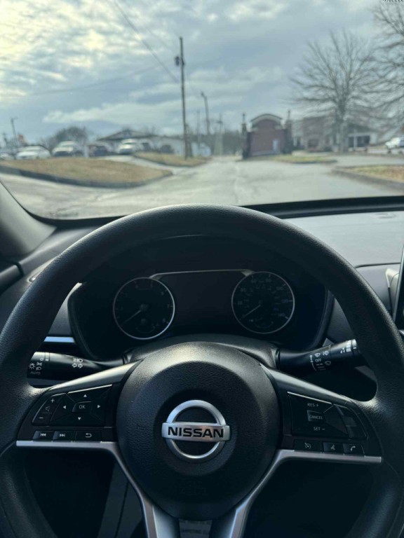 2022 Nissan Altima Image 10