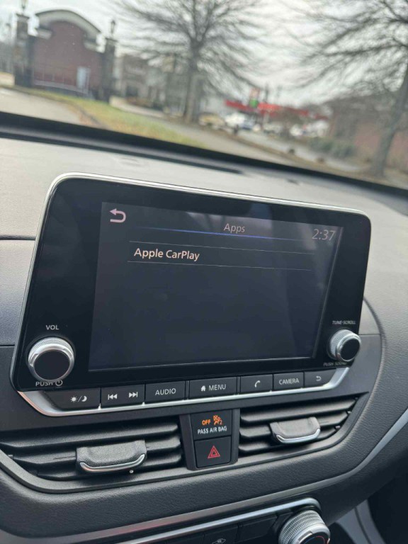 2022 Nissan Altima Image 15