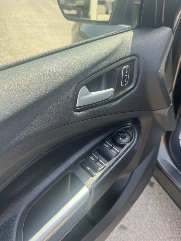 2019 Ford Escape Image 9