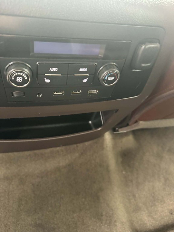 2017 Chevrolet Tahoe Image 9