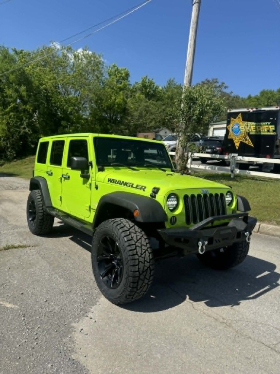 2013 Jeep Wrangler Unlimited Image 2