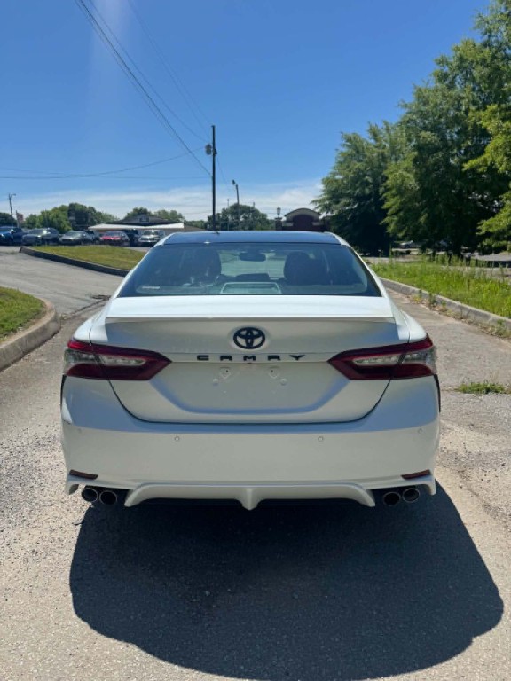 2018 Toyota Camry Image 5