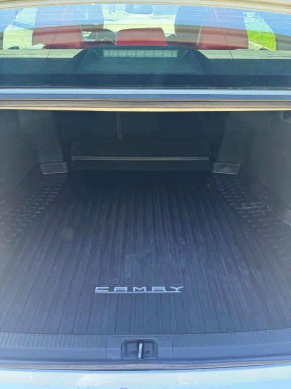 2018 Toyota Camry Image 6