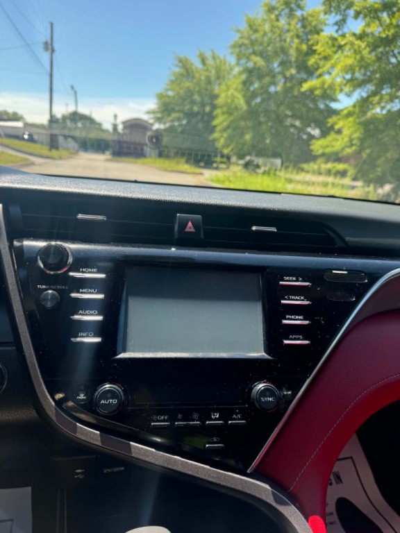 2018 Toyota Camry Image 13