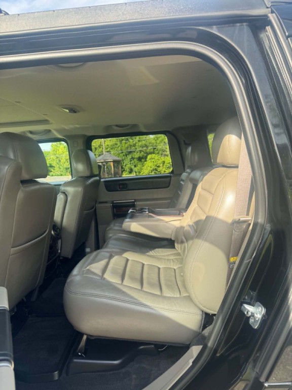 2003 HUMMER H2 Image 8